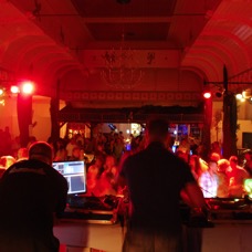 Bogart Party 2009S – 039.jpg