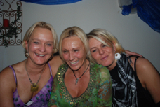 bogartparty2009214.jpg